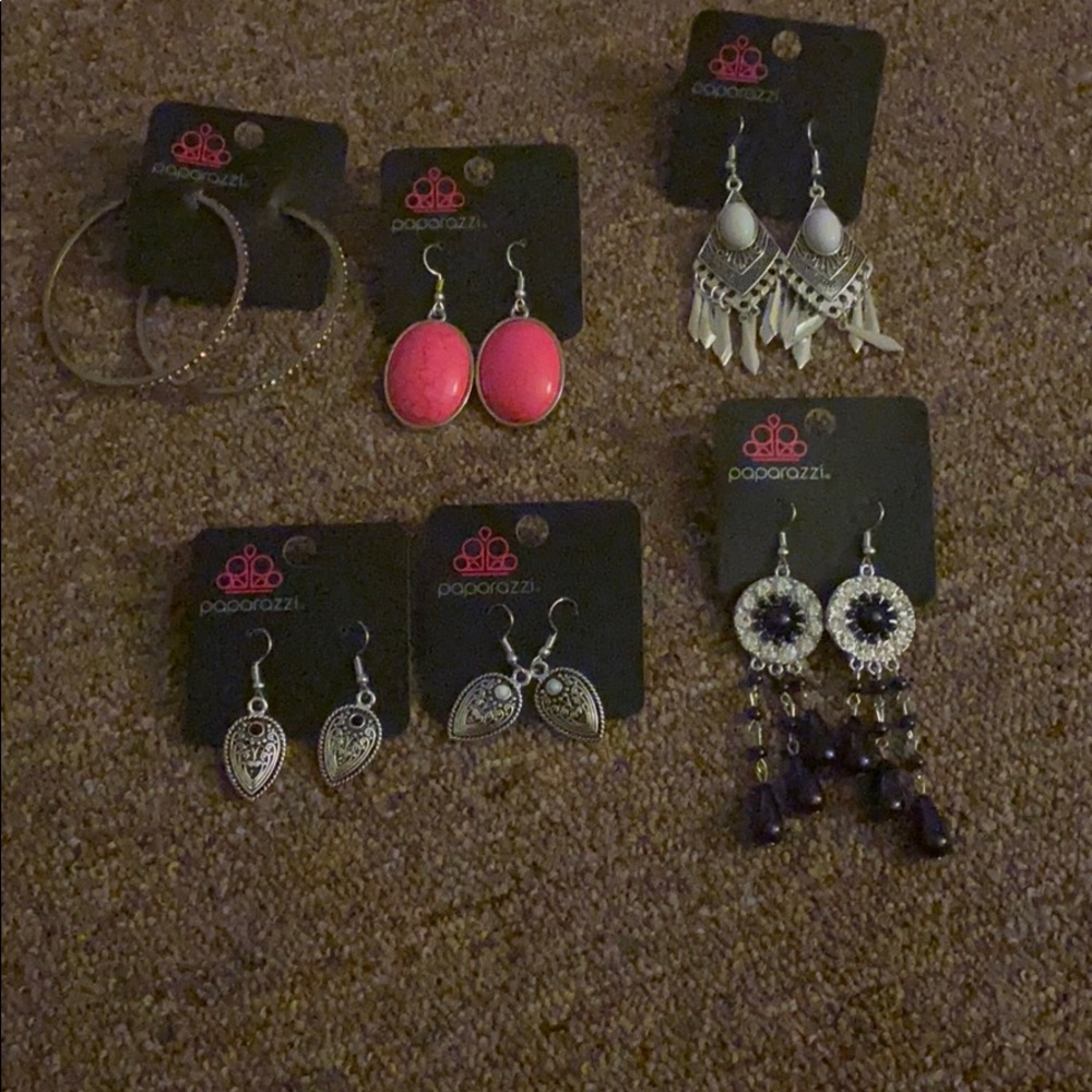 6 Earrings